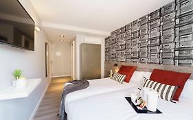 Bypillow Wander (Adults Only)